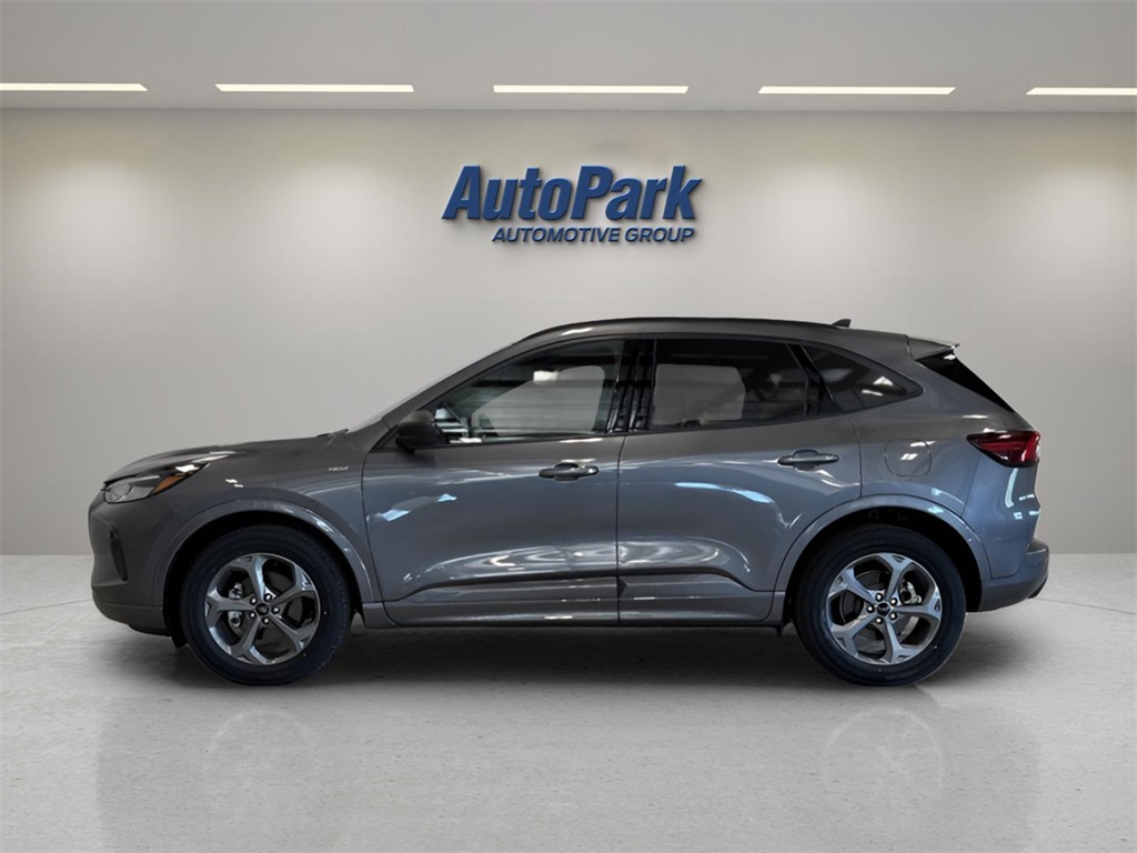 2023 Ford Escape ST-Line photo 4