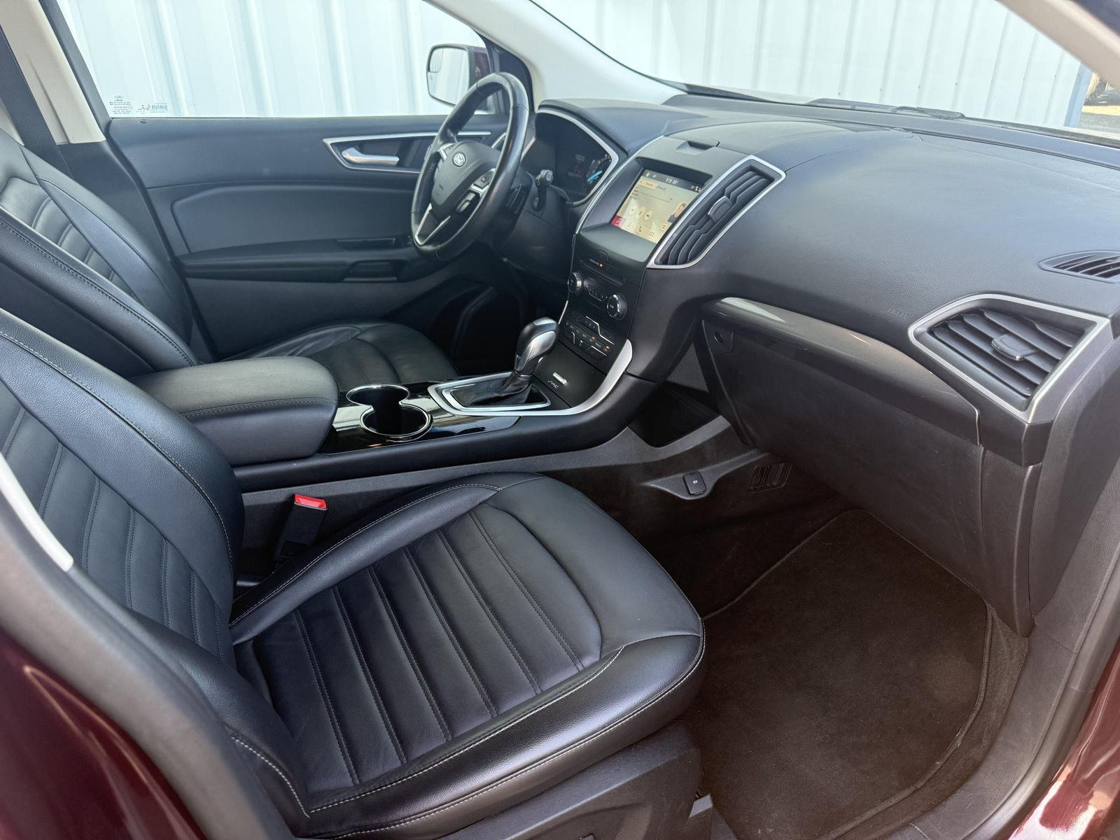 2017 Ford Edge SEL photo 20