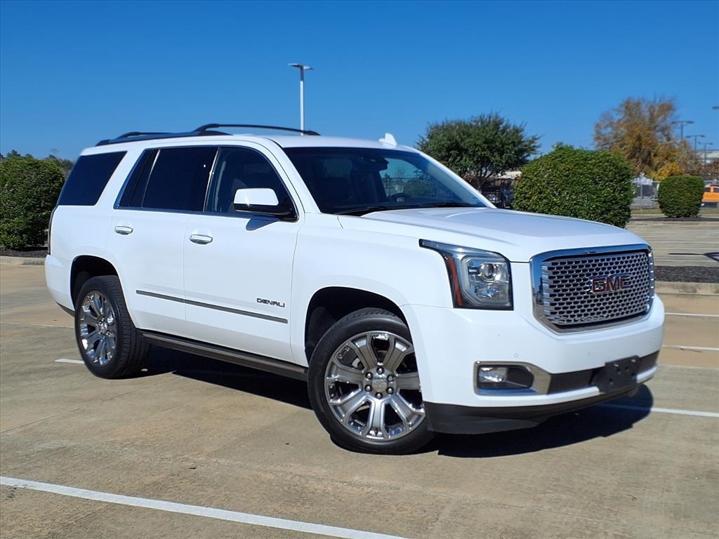 2016 GMC Yukon Denali's photo