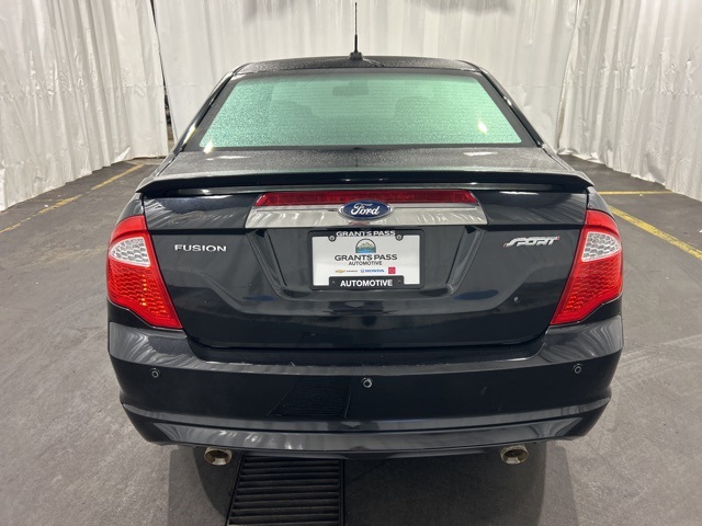 2011 Ford Fusion Sport photo 3