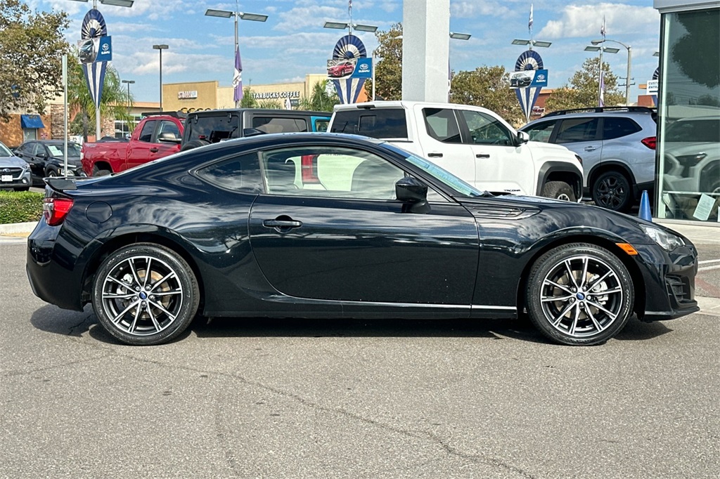 2017 Subaru BRZ Premium photo 3