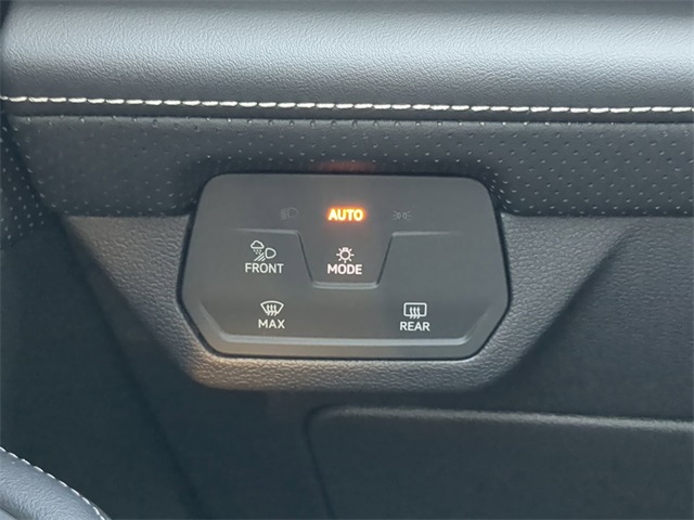 2026 Volkswagen Atlas SE Technology photo 24