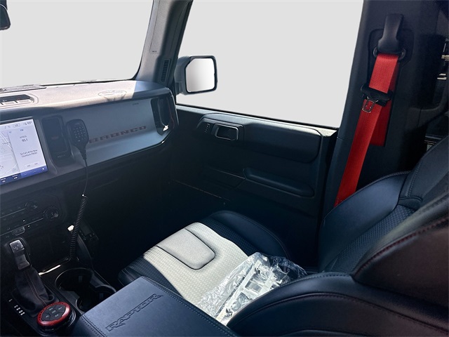 2022 Ford Bronco Raptor photo 2