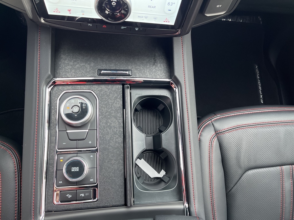 2024 Ford Expedition Limited photo 16
