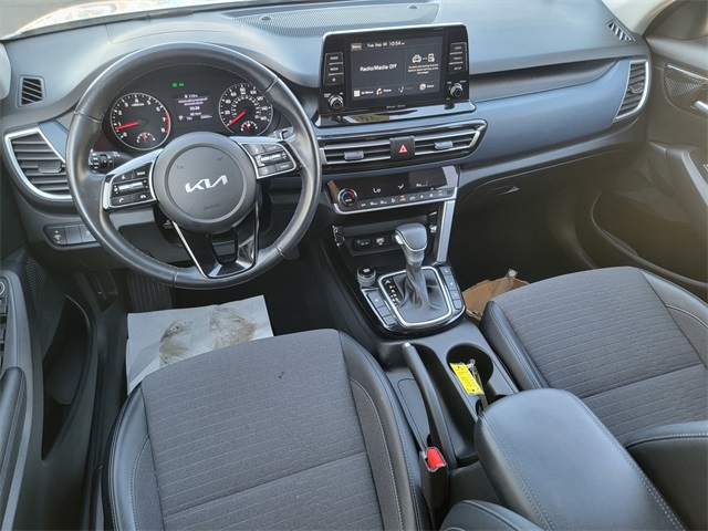 2023 Kia Seltos S photo 30