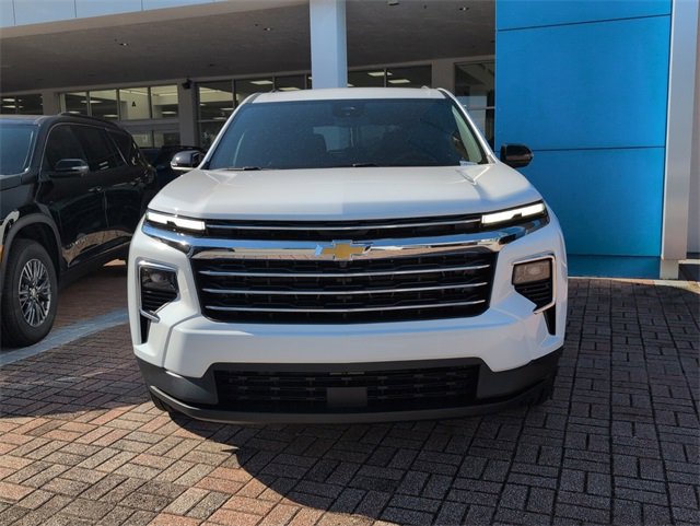 2026 Chevrolet Traverse photo 3