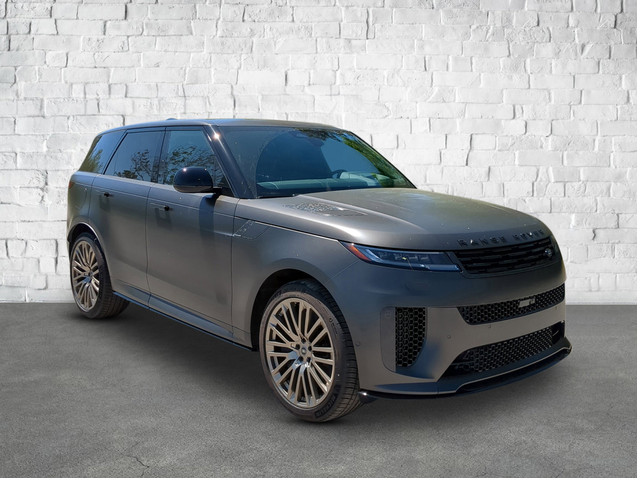 2025 Land Rover Range Rover Sport photo 5