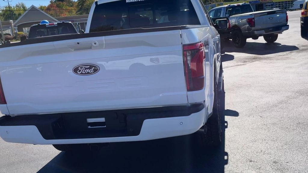 2025 Ford F-150 XLT photo 2