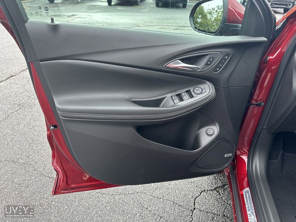 2025 Buick Encore GX Avenir photo 12