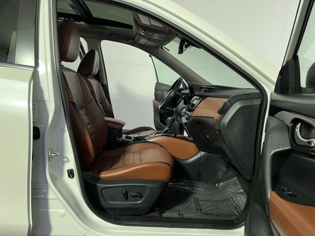 2019 Nissan Rogue SL photo 24