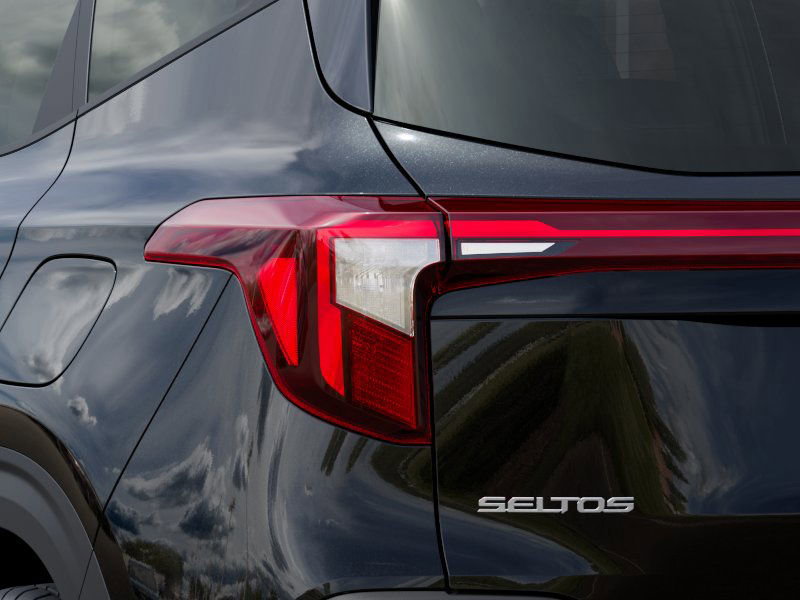 2026 Kia Seltos LX photo 9