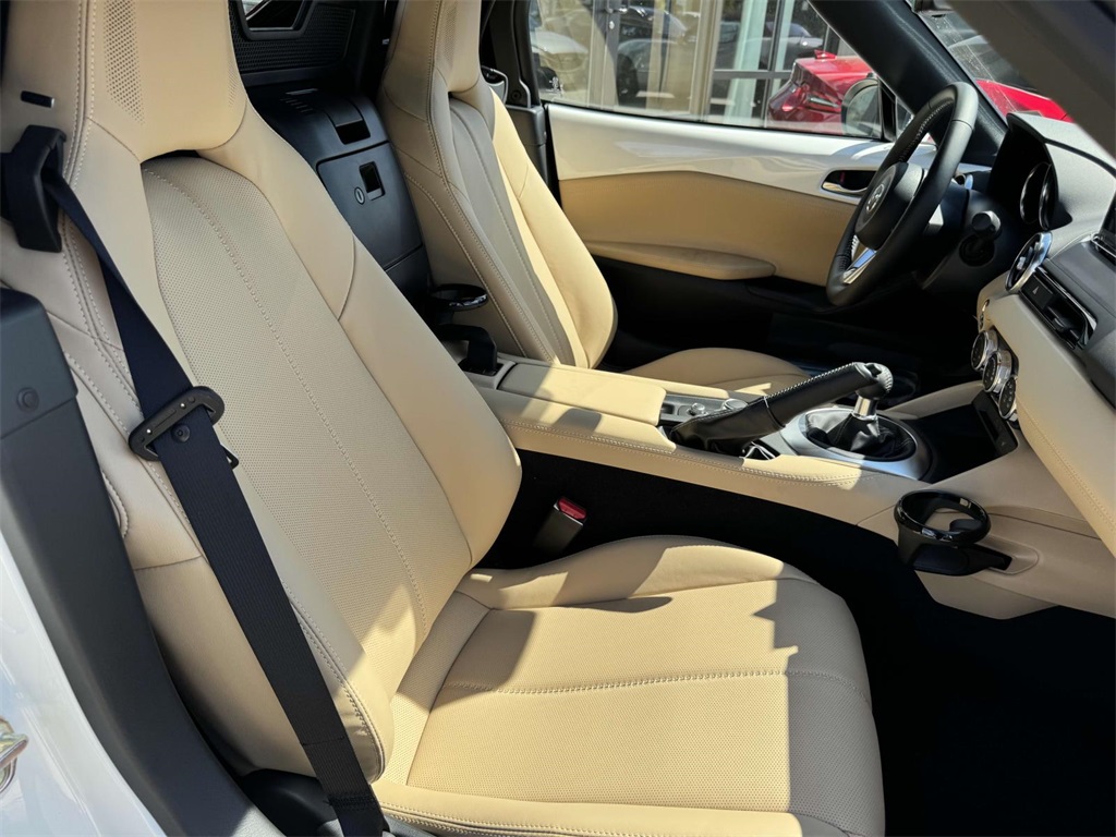 2025 Mazda MX-5 Miata Miata Grand Touring photo 13