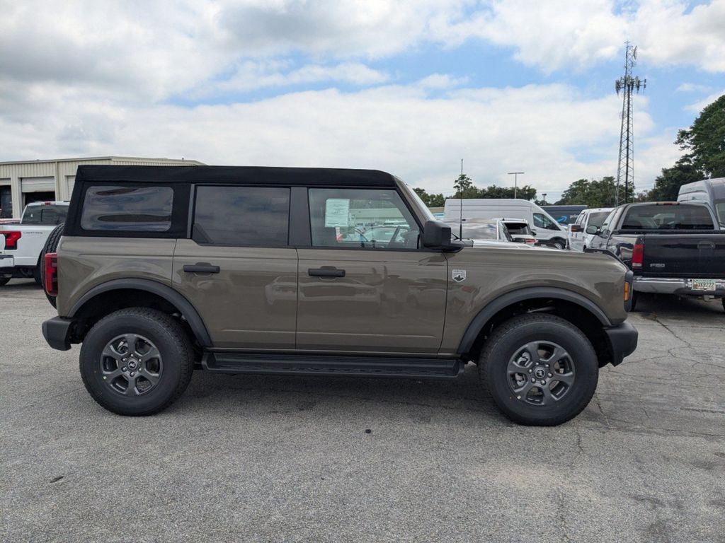 2025 Ford Bronco Big Bend photo 3