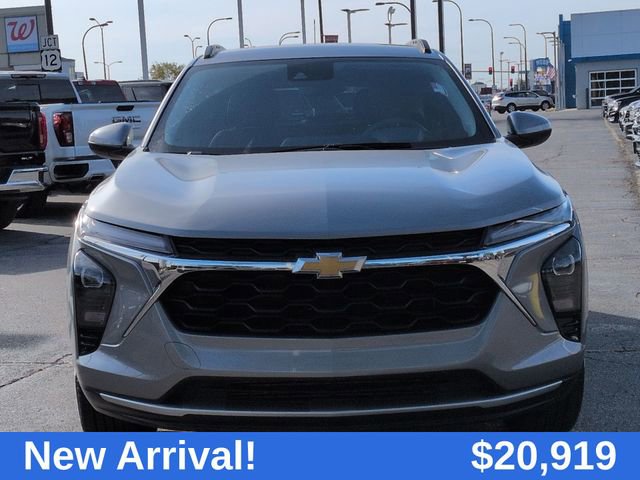 2024 Chevrolet Trax LT photo 4