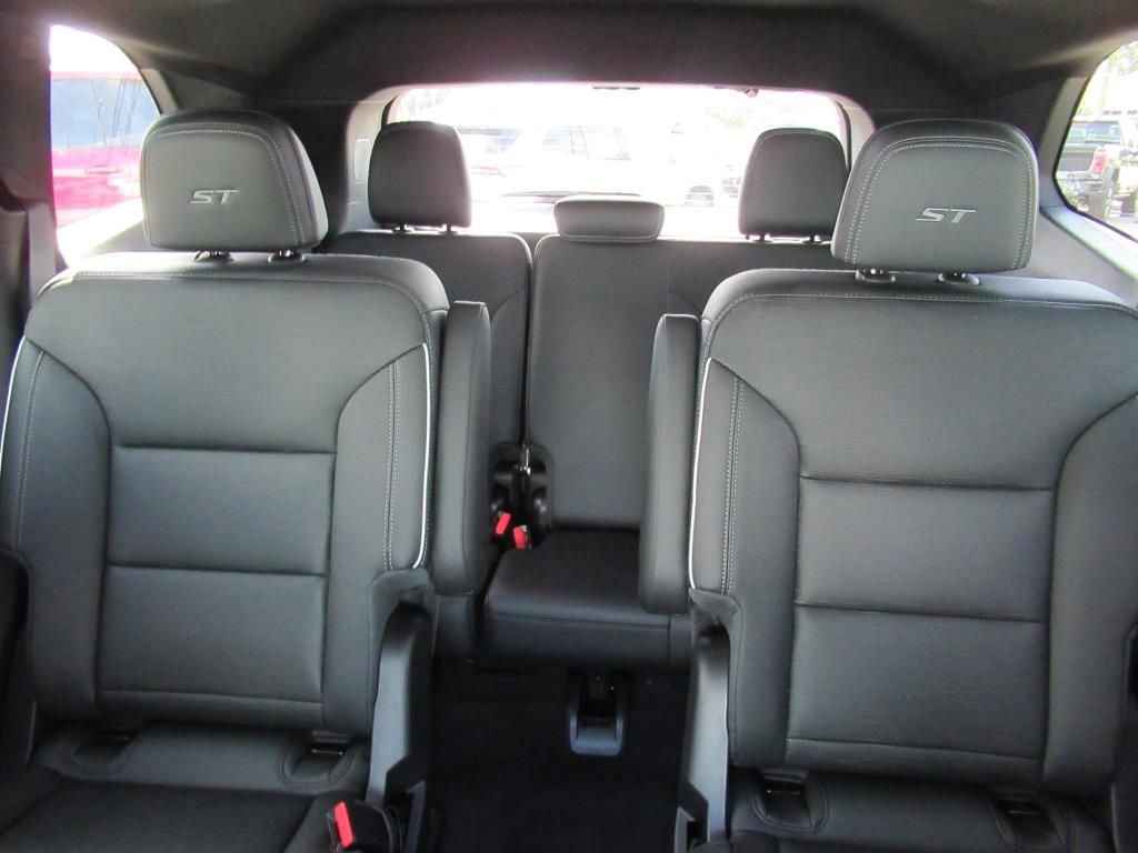 2026 Buick Enclave Sport Touring photo 26