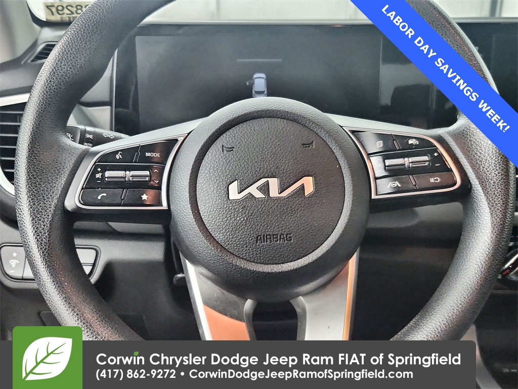 2024 Kia Seltos LX photo 18
