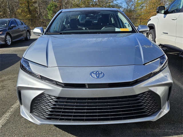 2026 Toyota Camry LE photo 2