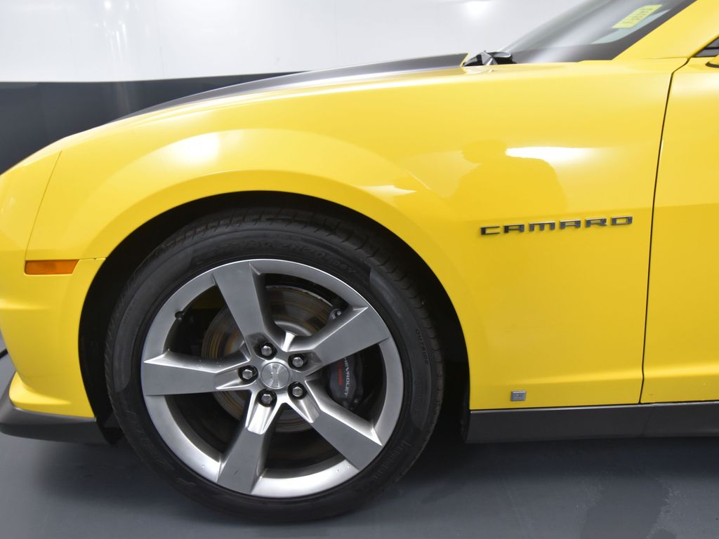 2010 Chevrolet Camaro 2SS RS photo 26