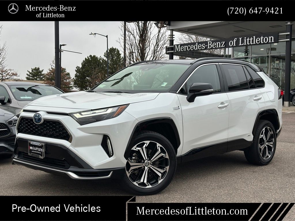2023 Toyota RAV4 XSE's photo