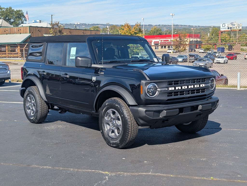 2025 Ford Bronco Big Bend photo 2