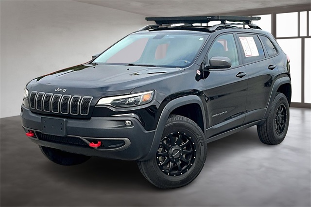 2020 Jeep Cherokee Trailhawk photo 2
