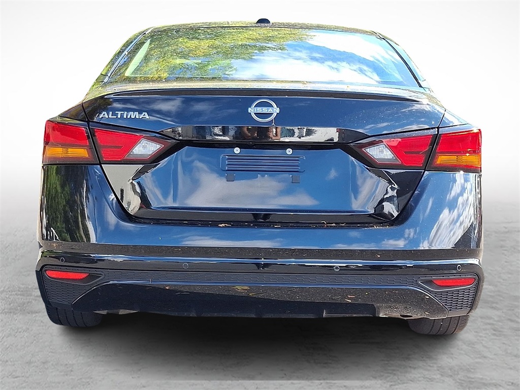 2025 Nissan Altima 2.5 SV photo 4