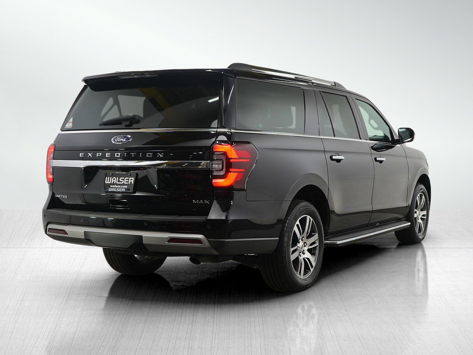 2023 Ford Expedition MAX Limited photo 4