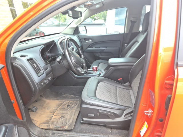 2021 Chevrolet Colorado Z71 photo 2