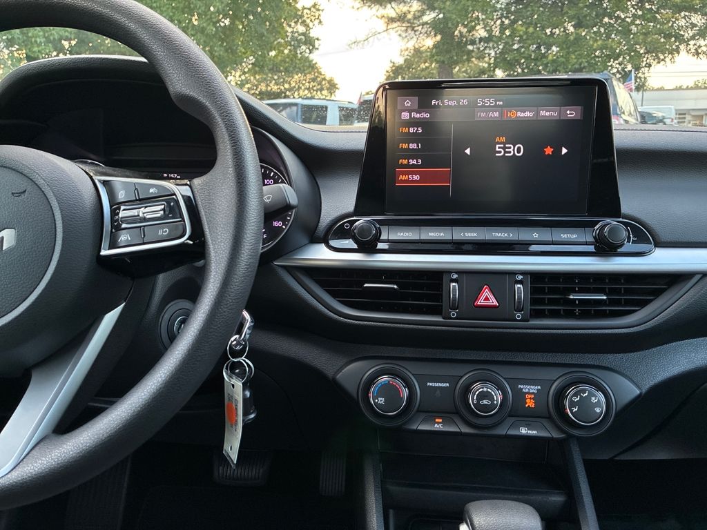 2024 Kia Forte LXS photo 17