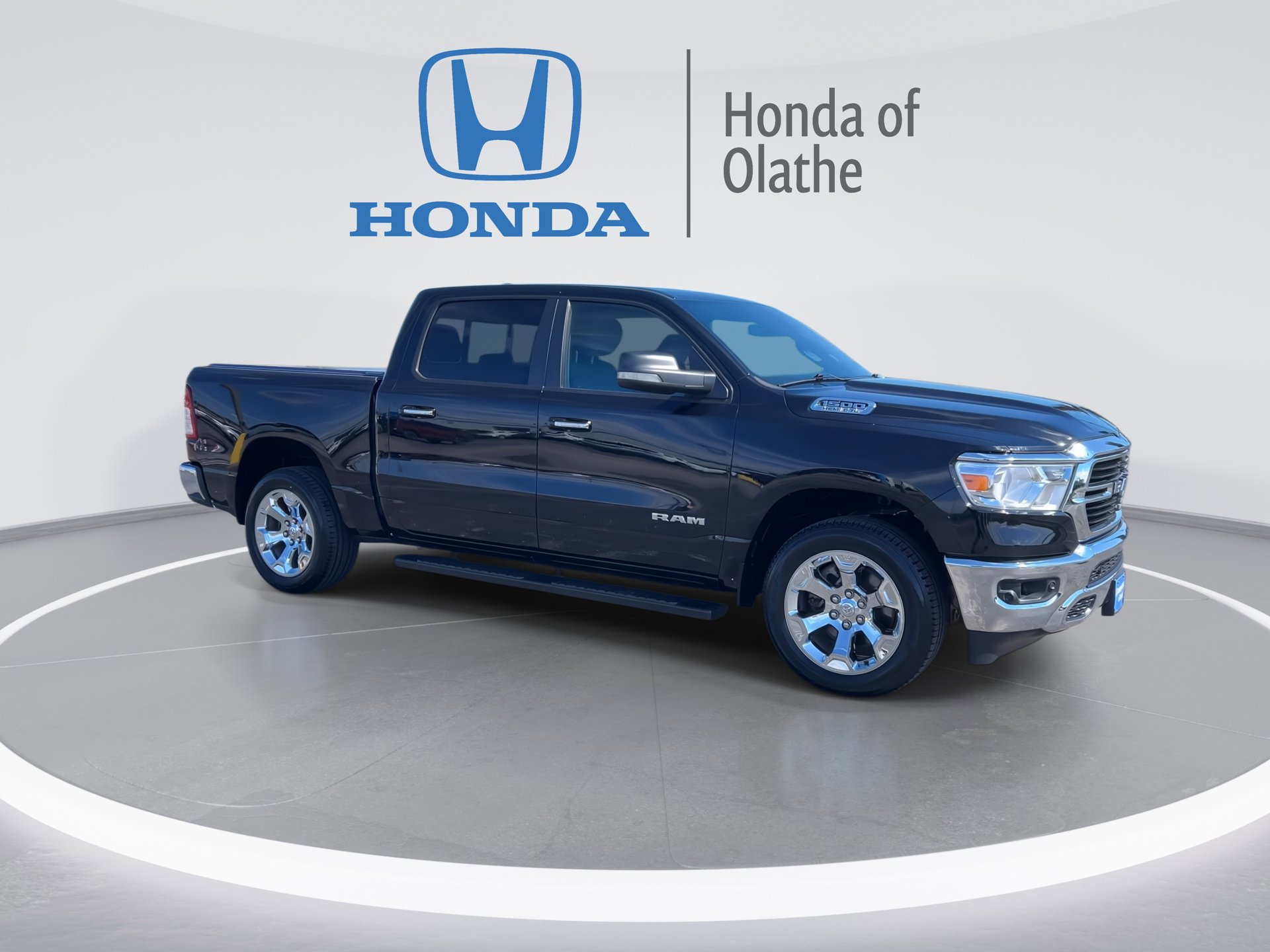 Used 2020 RAM Ram 1500 Pickup Big Horn/Lone Star with VIN 1C6SRFFT7LN392962 for sale in Kansas City