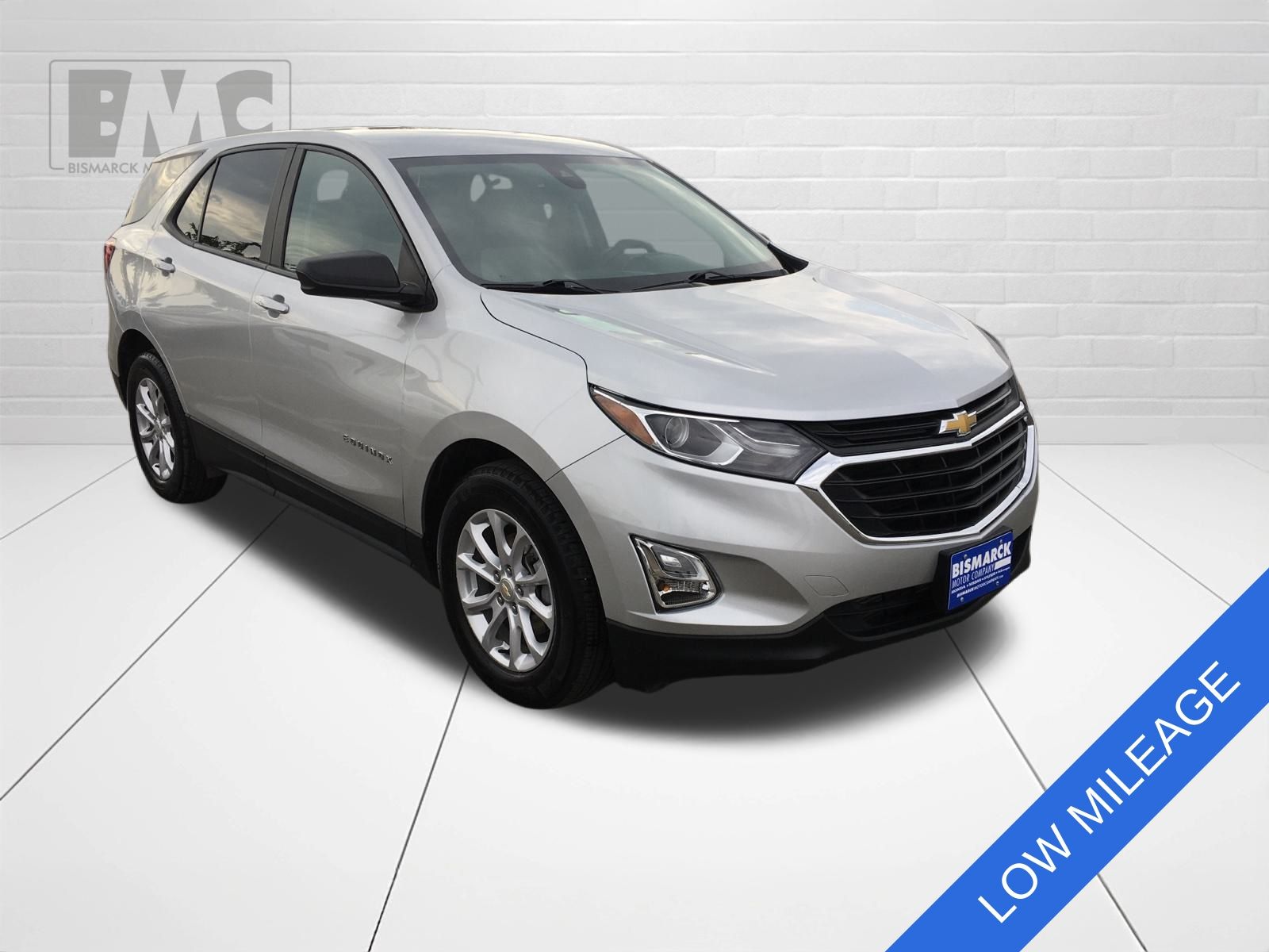 2021 Chevrolet Equinox LS photo 3