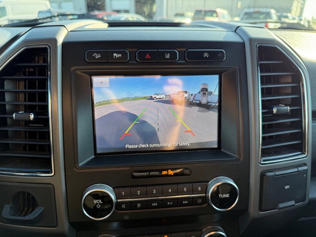2020 Ford Expedition XLT photo 12