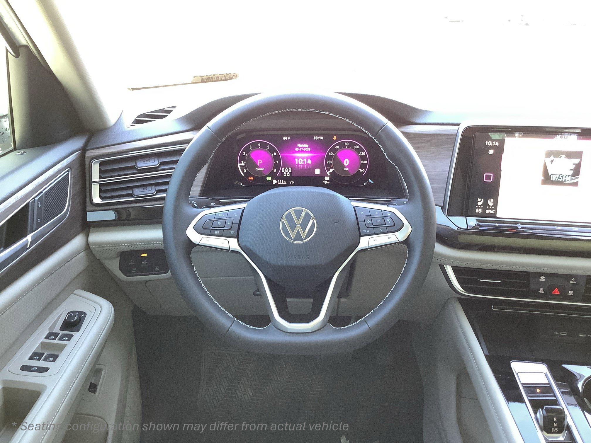 2025 Volkswagen Atlas SEL photo 15