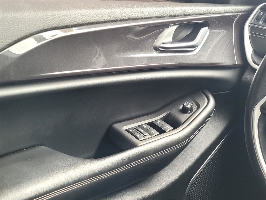 2022 Jeep Grand Cherokee Altitude photo 25