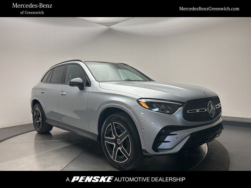 2026 Mercedes-Benz GLC Base's photo