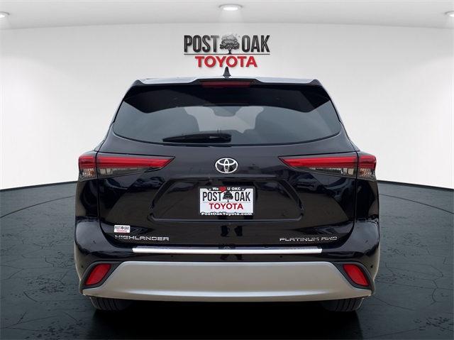 2021 Toyota Highlander Platinum photo 6