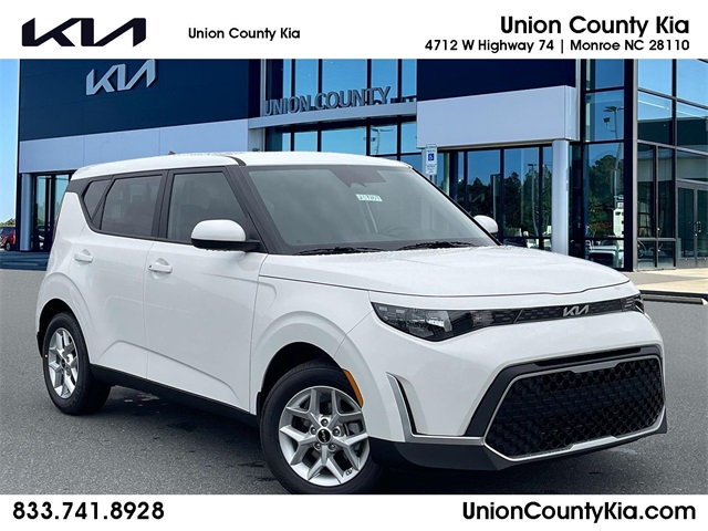 2025 Kia Soul S's photo