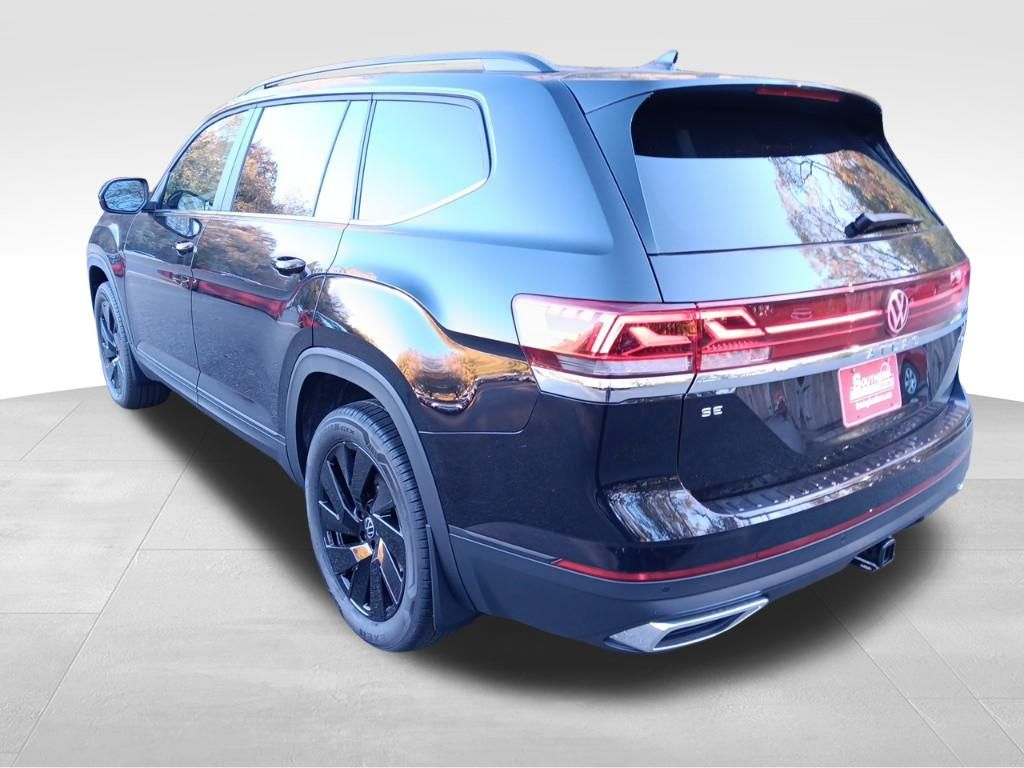 2025 Volkswagen Atlas SE Technology photo 2