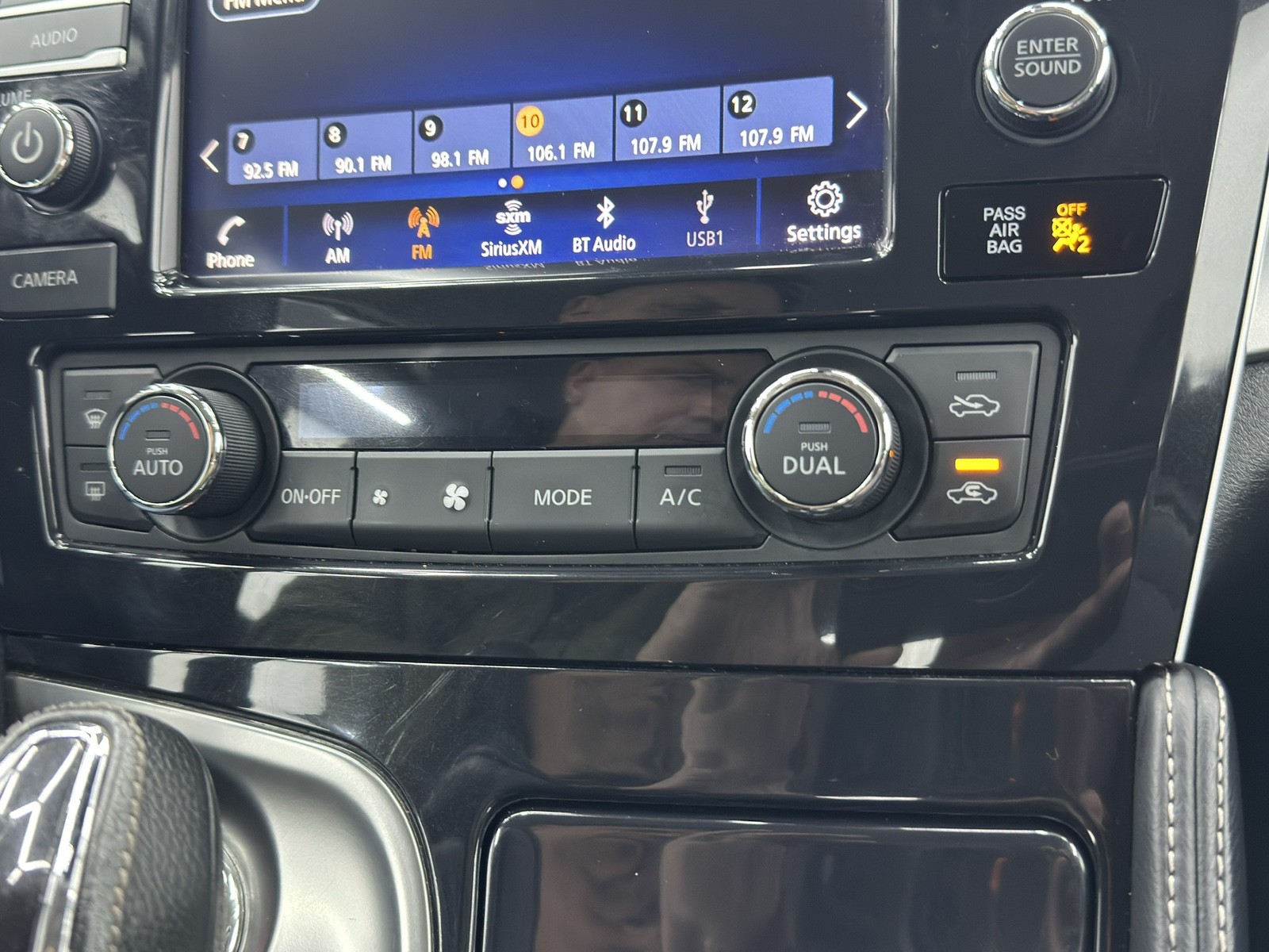 2023 Nissan Maxima SV photo 30