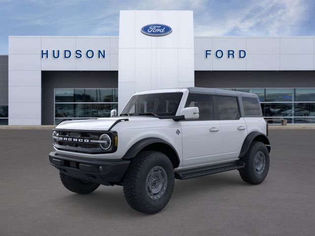 2025 Ford Bronco 4-Door Outer Banks's photo
