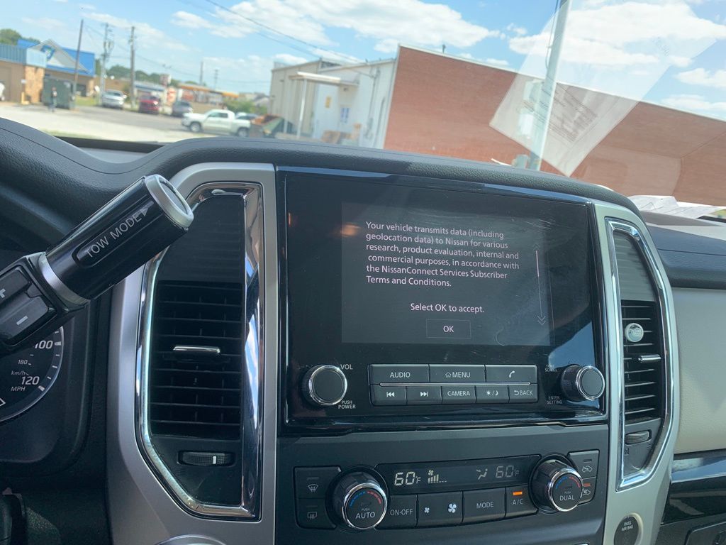 2023 Nissan Titan SV photo 17