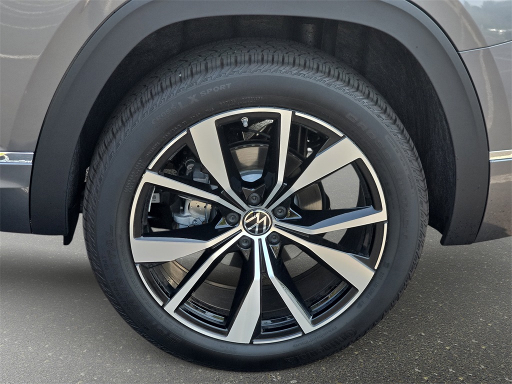 2025 Volkswagen Atlas SEL Premium R-Line photo 31