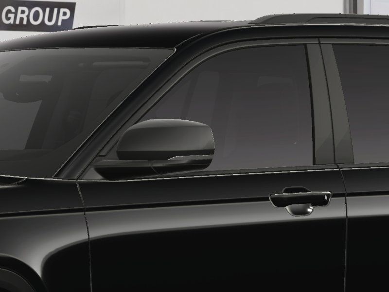 2025 Jeep Grand Cherokee Limited photo 13