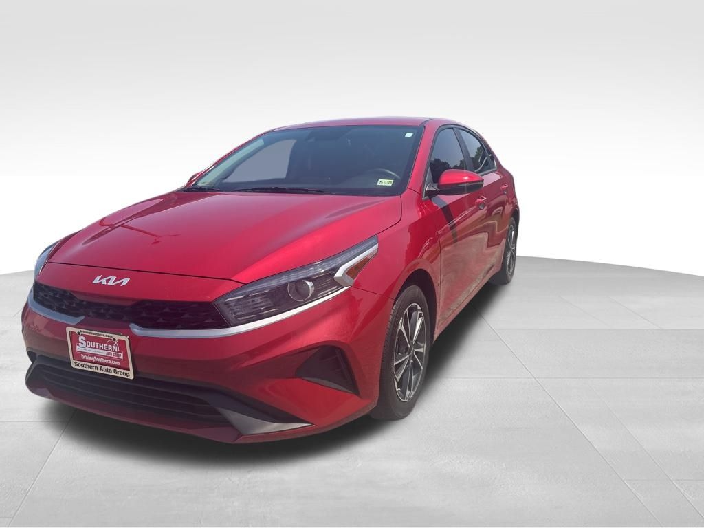 2023 Kia Forte LXS photo 4