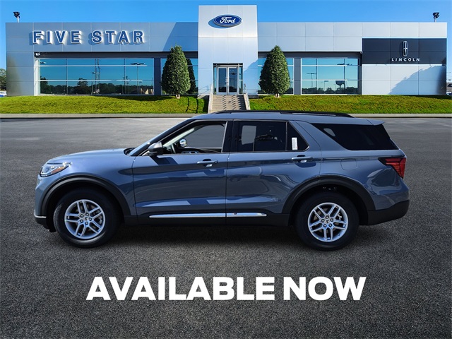 2025 Ford Explorer photo 4