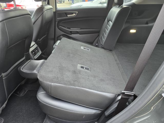 2023 Ford Edge SEL photo 22