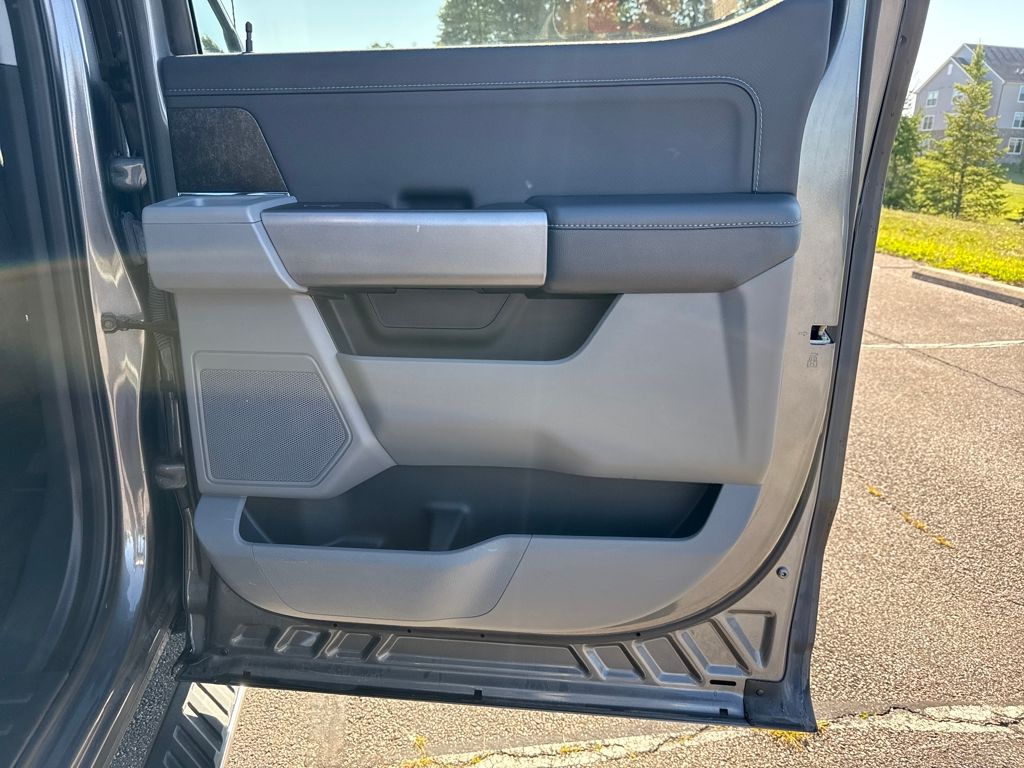 2022 Ford F-150 XLT photo 16