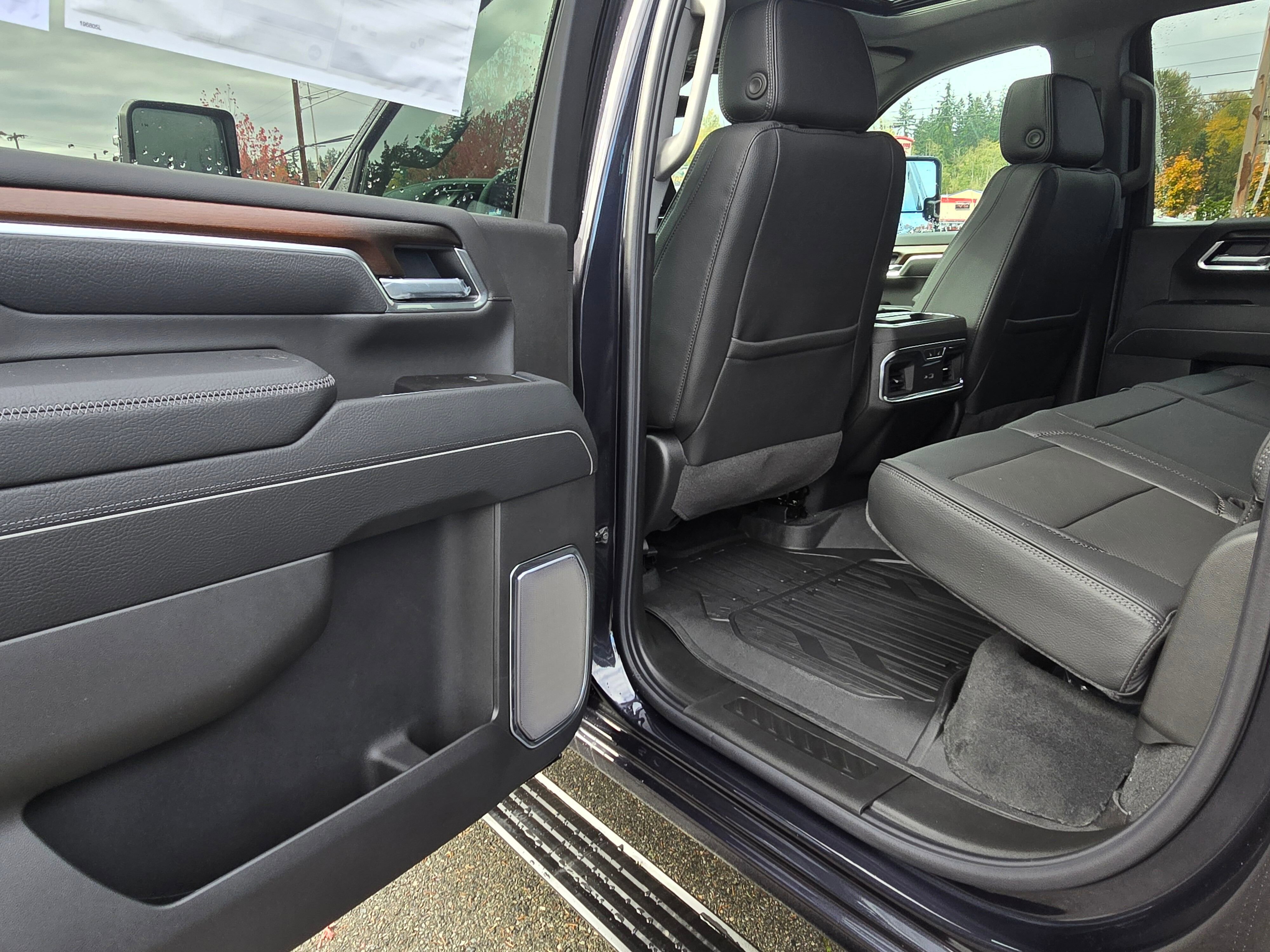 2026 Gmc Sierra 3500 HD Denali photo 2