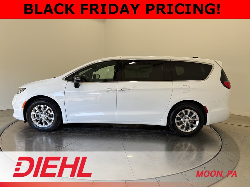 2026 Chrysler Pacifica Limited photo 4