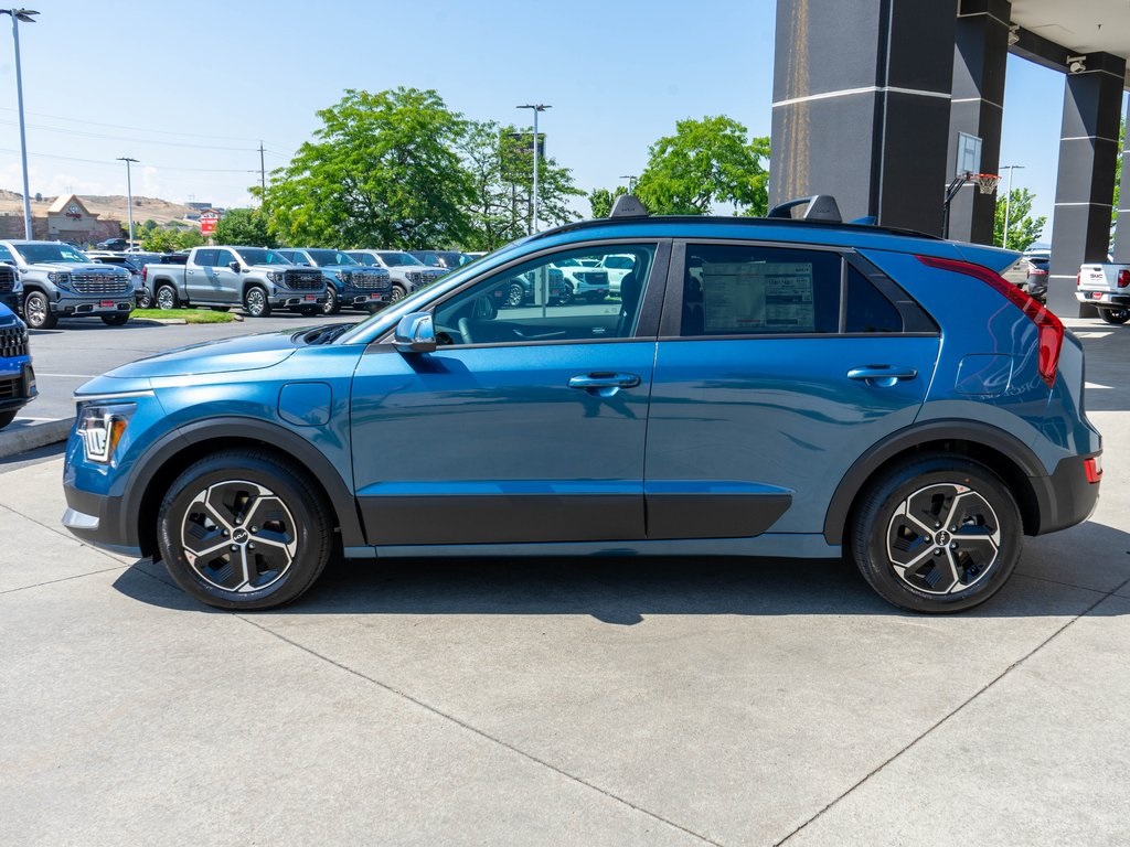 2025 Kia Niro Plug-In Hybrid EX photo 3